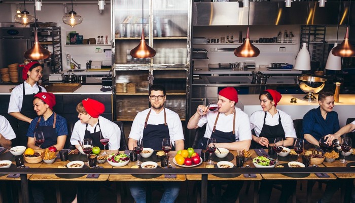 Открытый диалог с Натальей Бажиной (Своя компания):«VR-очки как новый технологичный инструмент обучения» Открытый диалог с Натальей Бажиной (Своя компания):«VR-очки как новый технологичный инструмент обучения»