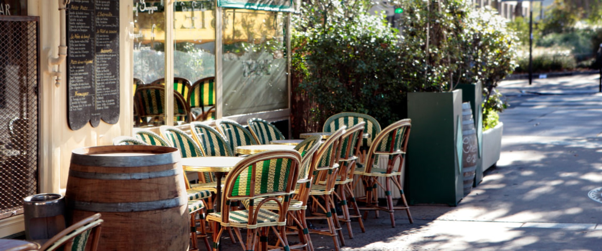 В России могут ввести обязательную маркировку ИИ-видео. Россияне стали искать кафе и рестораны рядом с домом на 18% чаще. Новости за 4 декабря В России могут ввести обязательную маркировку ИИ-видео. Россияне стали искать кафе и рестораны рядом с домом на 18% чаще. Новости за 4 декабря