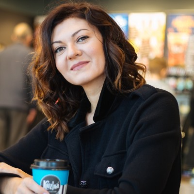 Евгения Головкова, Kuzina и New York Pizza: «Когда наступают тяжелые времена, твоими слабостями обязательно кто-то воспользуется» Евгения Головкова, Kuzina и New York Pizza: «Когда наступают тяжелые времена, твоими слабостями обязательно кто-то воспользуется»