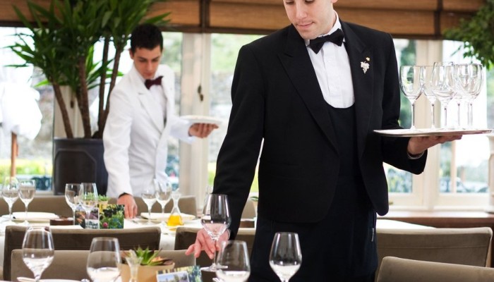 Как устроиться на работу в сфере HoReCa за границей и зачем это делать Как устроиться на работу в сфере HoReCa за границей и зачем это делать