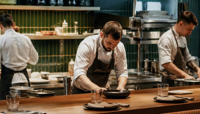 Открытая кухня в ресторане: мнение рынка