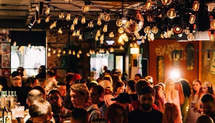 «Мы открыли бар за десять дней»  — Александр Пичугин, сеть «Евгенич»