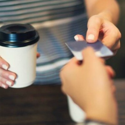 ФАС РФ объяснила, когда не обязательно переводить иностранные слова в рекламе. «Газпромнефть» продала более 11.4 млн литров кофе на АЗС в 2025 году. Новости за 20 апреля