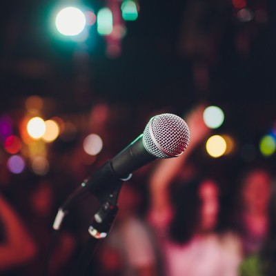 Пока песенка еще не спета. Музыкальные (и юридические) ошибки начинаюшего ресторатора Пока песенка еще не спета. Музыкальные (и юридические) ошибки начинаюшего ресторатора