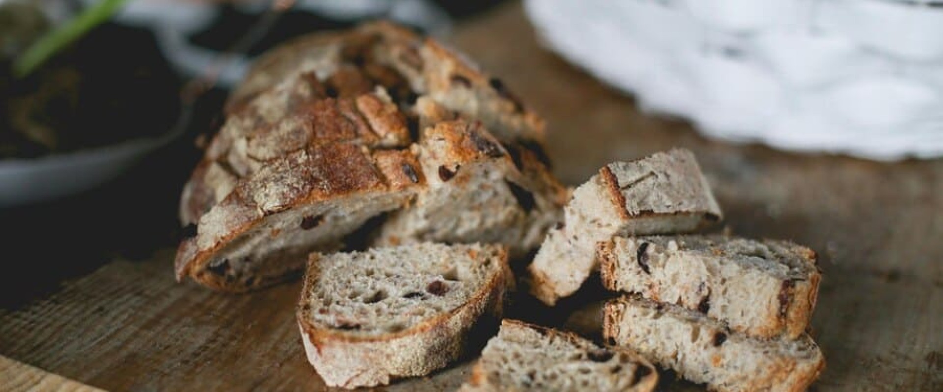 Пекарни объясняют увеличение цен на хлеб растущими затратами на логистику. Новости за 24 апреля