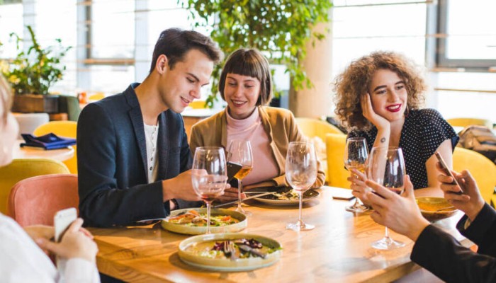 В ресторане мало гостей: где их взять?