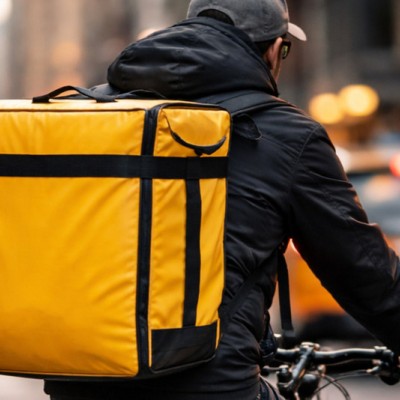 За рекламу в Телеграме не будут штрафовать до конца 2026 года. В России хотят ввести новые правила для курьеров. Новости за 25 марта