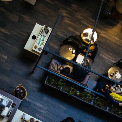 Как вдвое улучшить сервис в ресторане с помощью камер видеонаблюдения? Кейс сети «Остров» Как вдвое улучшить сервис в ресторане с помощью камер видеонаблюдения? Кейс сети «Остров»