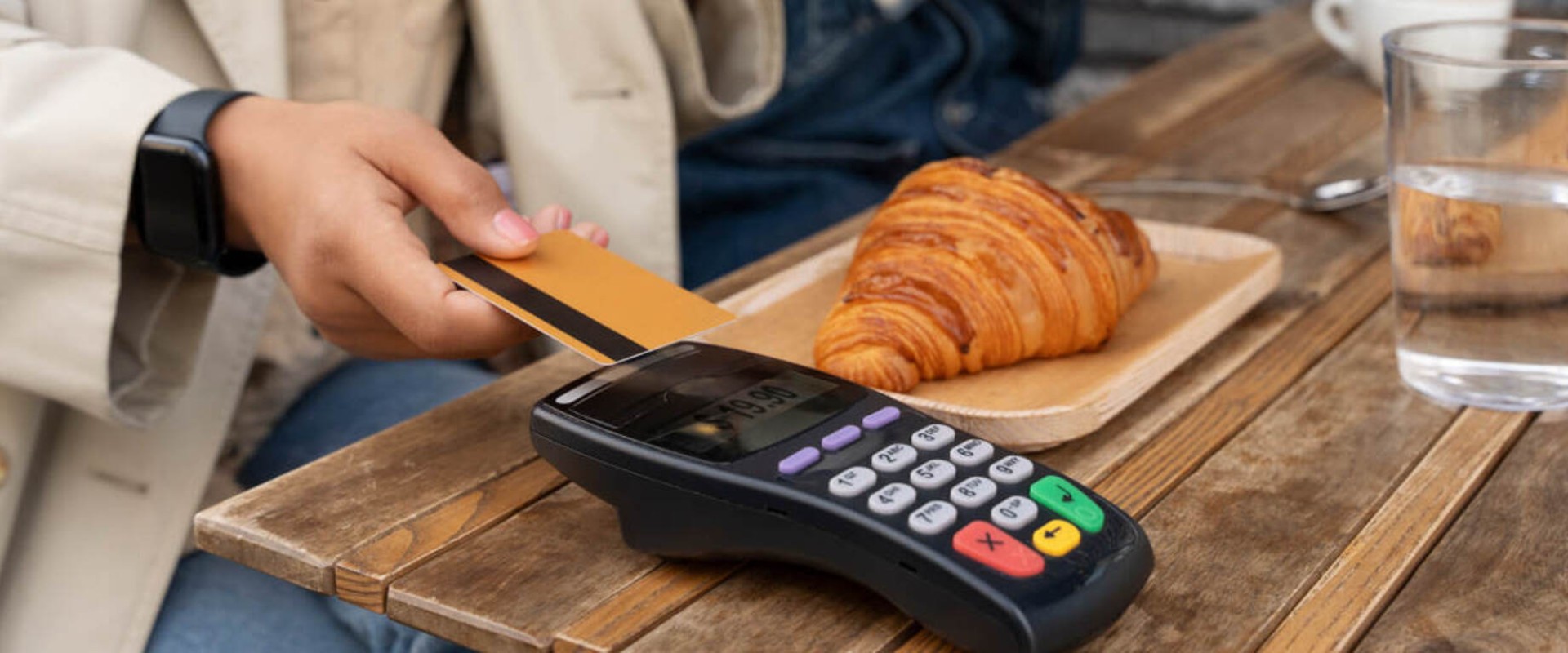 Госдума приняла в первом чтении законопроект, повышающий штрафы за неиспользование онлайн-касс. Новости за 11 февраля