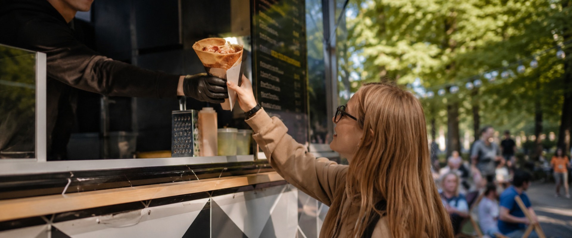 Stardogs открыла первую мини-блинную. Производство коньяка в России в июне упало на 26,7%. Новости за 7 июля